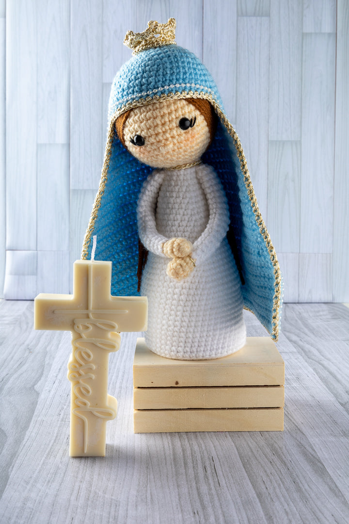 Virgin Mary Gift Box β Crochet & Floral Candle Set